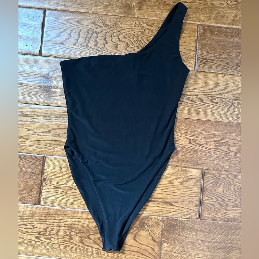 NAKED SWIM ONE SHOULDER ONE PIECE SWIM & BODYSUIT